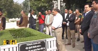 ছোট ভাই কোকোর কবর জিয়ারত করলেন তারেক রহমান